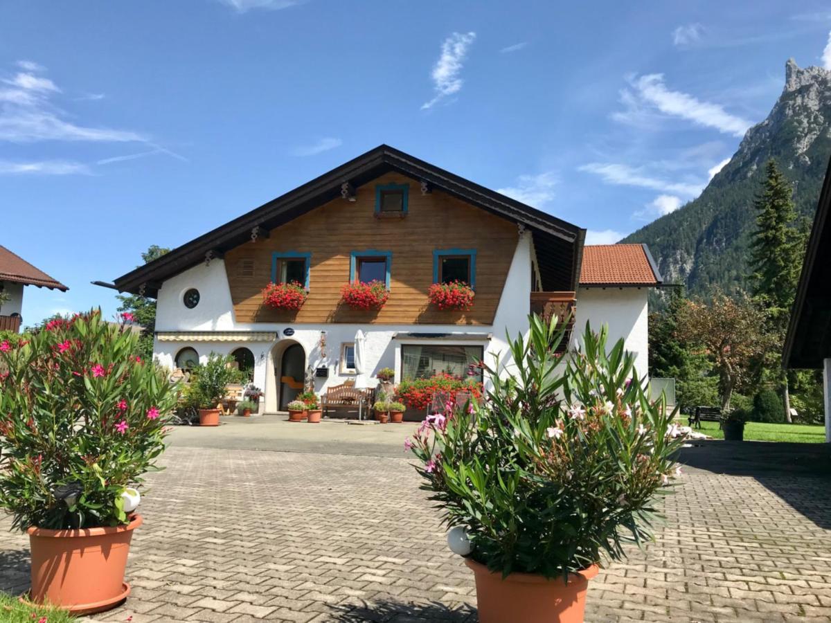 Gaestehaus Edlhuber Mittenwald Eksteriør billede