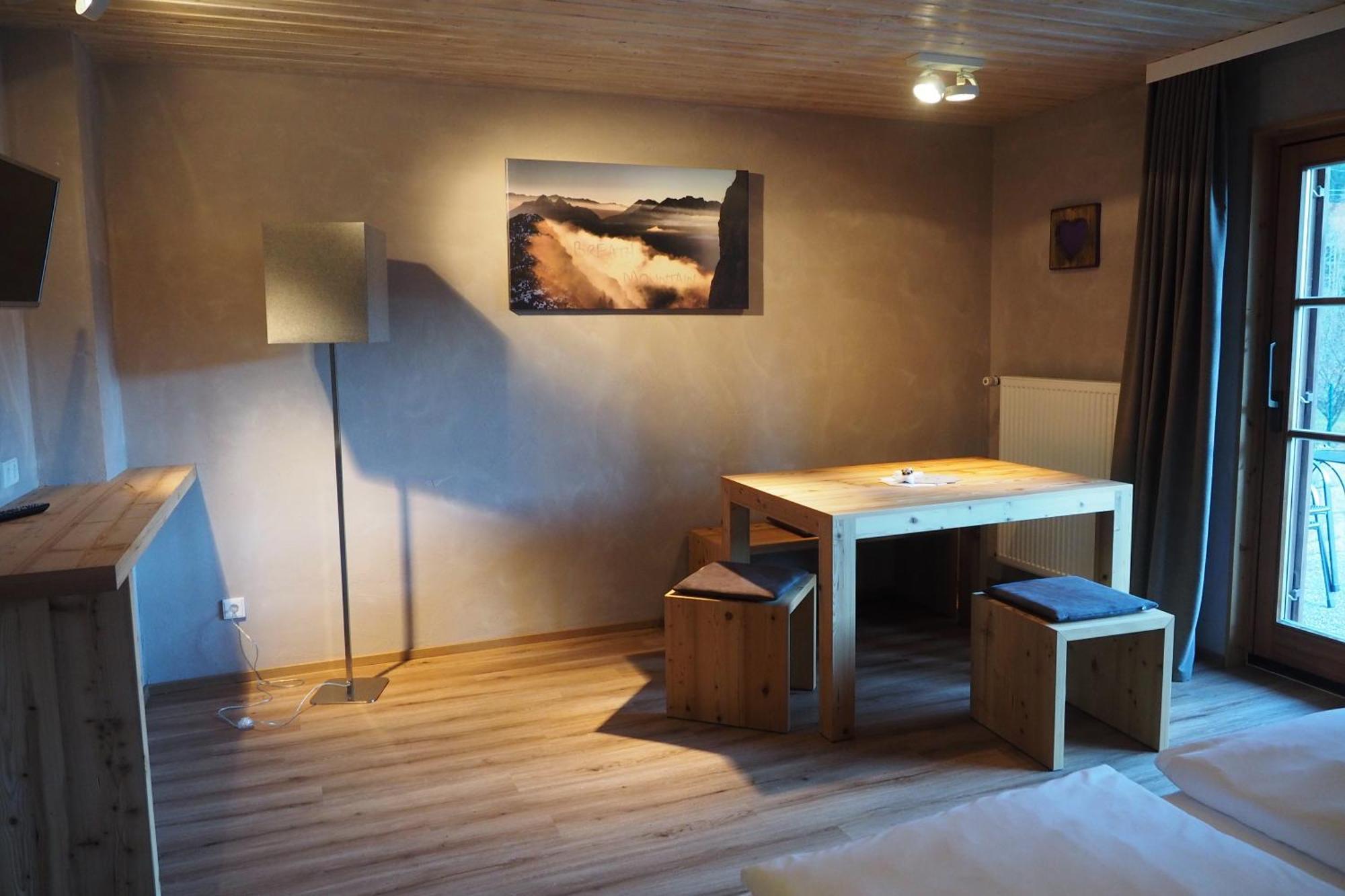 Gaestehaus Edlhuber Mittenwald Værelse billede