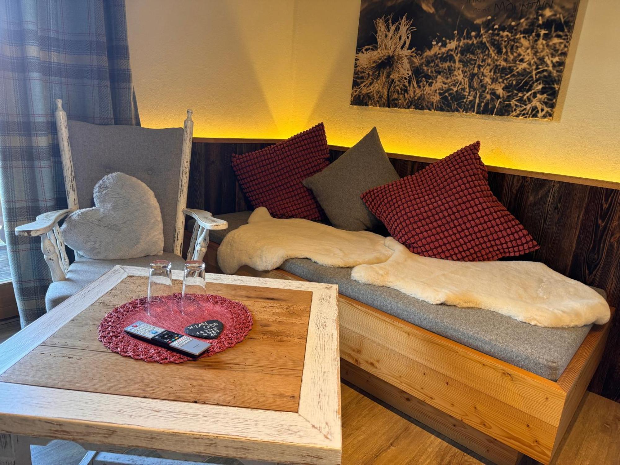 Gaestehaus Edlhuber Mittenwald Værelse billede